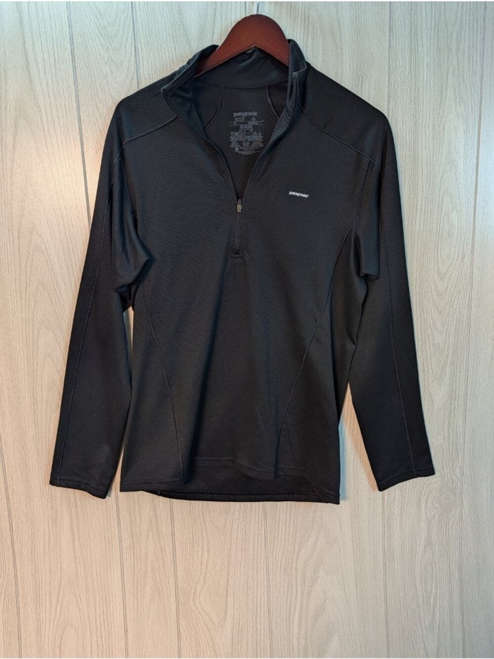 Patagonia Men's M Capilene 3 Midweight 1/4 Zip Pullover Activewear Top Black